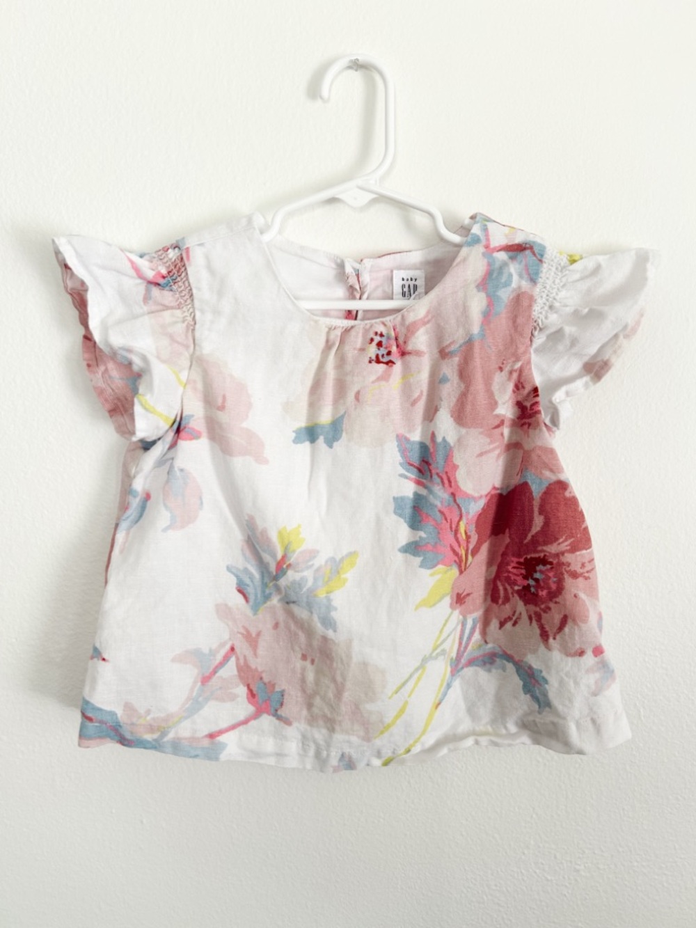 GAP Floral Flutter-Sleeve Blouse - White with Pink & Blue Flowers